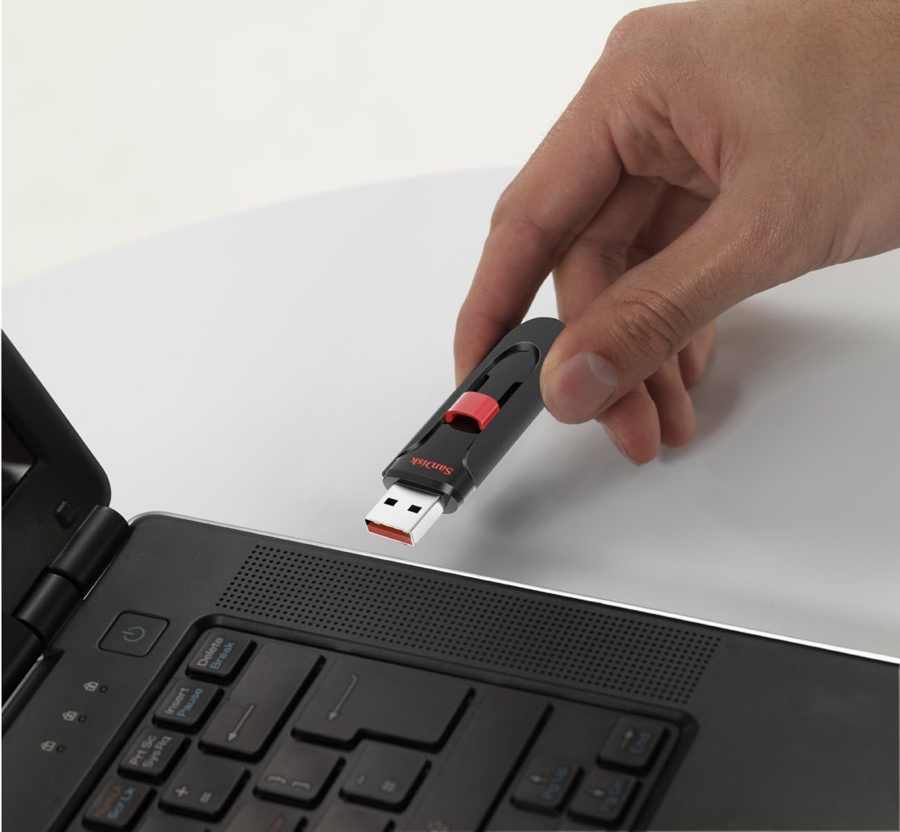 SanDisk 256GB Cruzer Glide USB 2.0 Flash Drive.